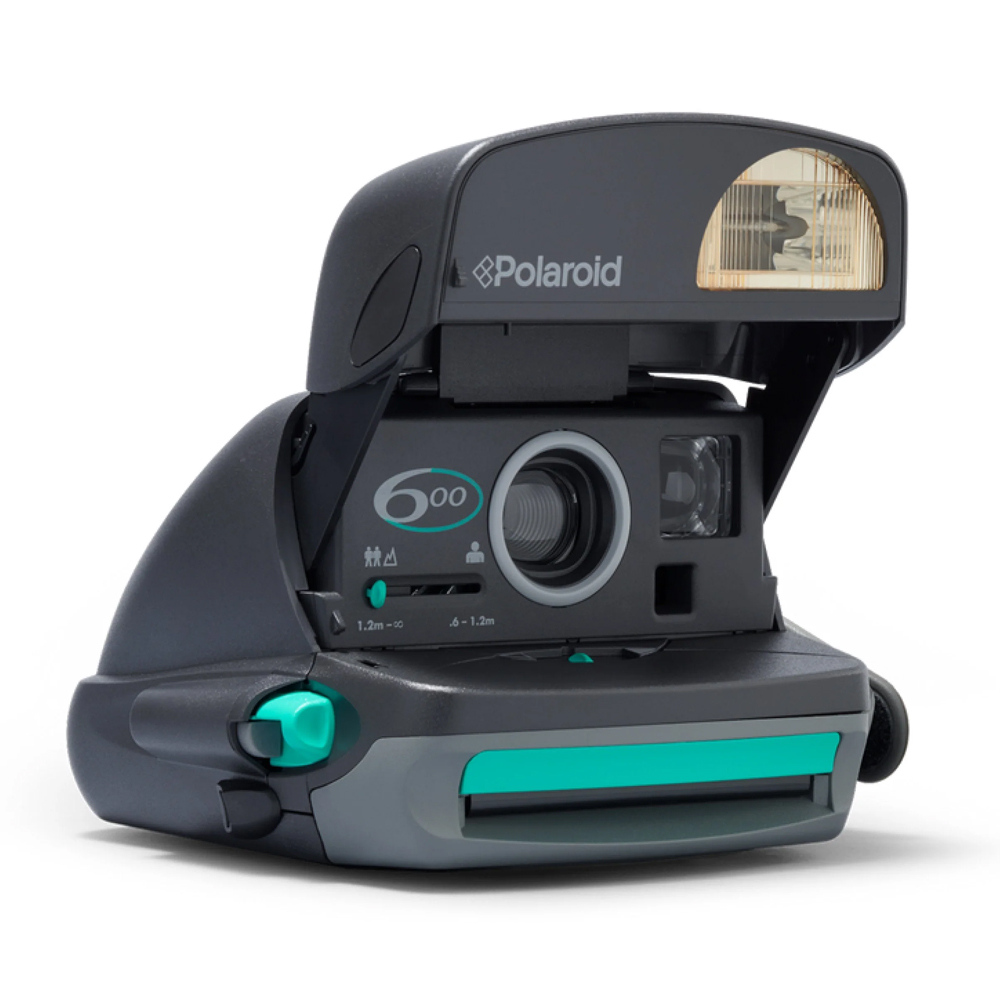 POLAROID 600 CAMERA ROUND
