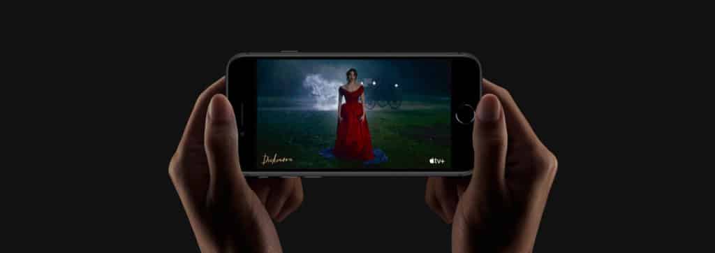 iPhone-SE-smartphone-1024x362